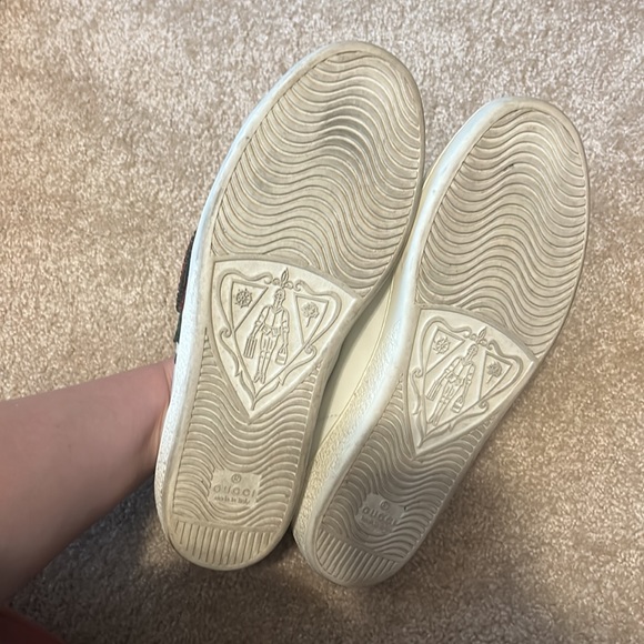 Gucci Sneakers - Picture 3 of 5